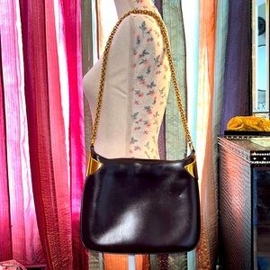 💯~~GUCCI VINTAGE (CLASSIC) HANDBAG~~💯